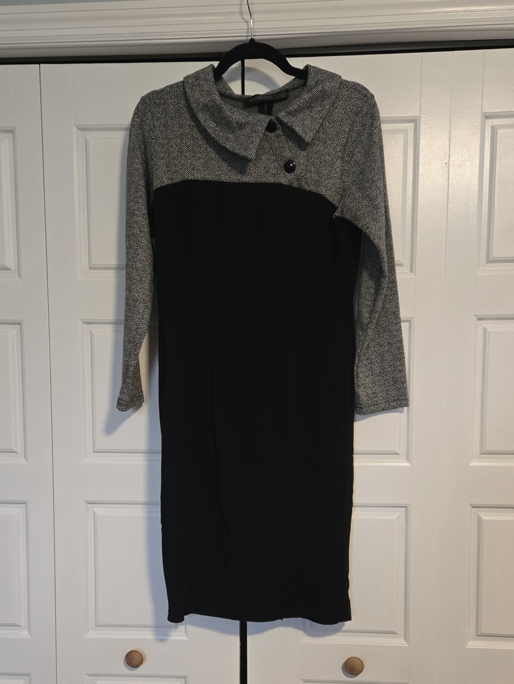 Classic Black and houndstooth Long-Sleeve Colorblock Dress